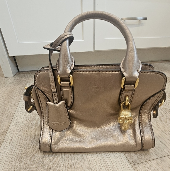 Designer Gold Handbag - Picture 1 of 11